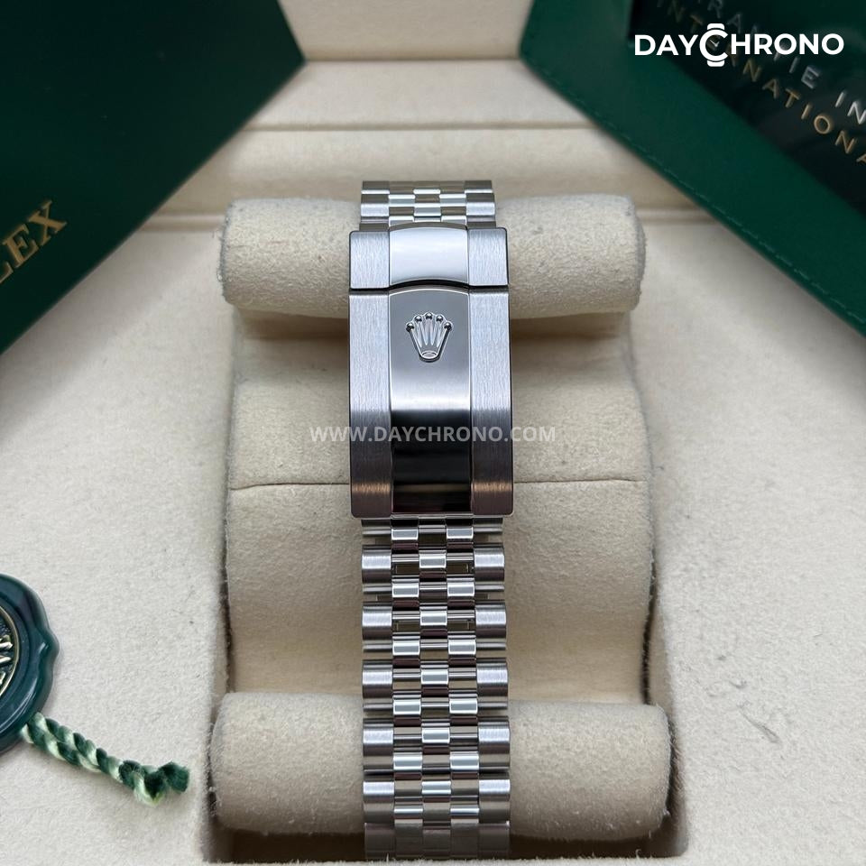 Rolex Datejust 41 Black Dial Jubilee Full Set