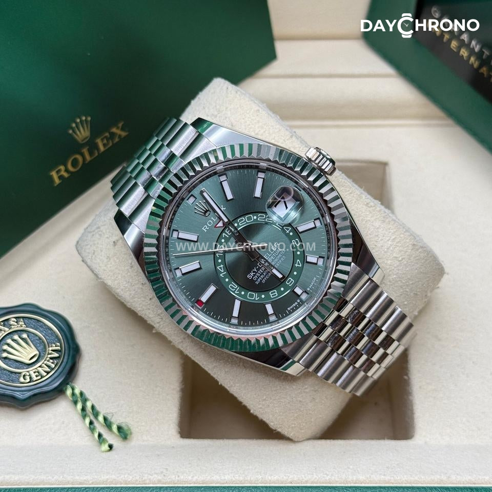 Rolex Sky-Dweller 42 Green Dial Jubilee Full Set