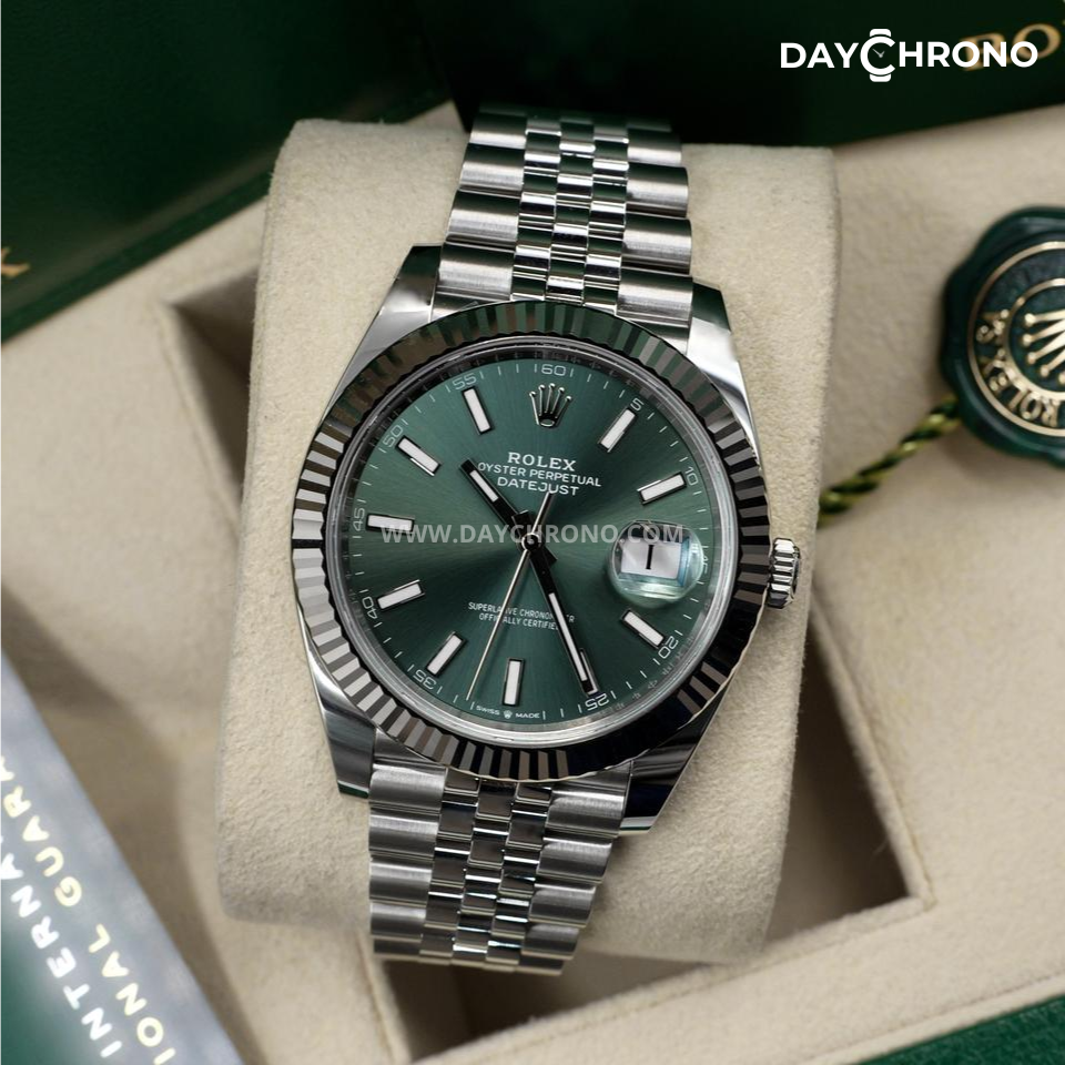 Rolex Datejust 41 Green Dial Jubilee Full Set