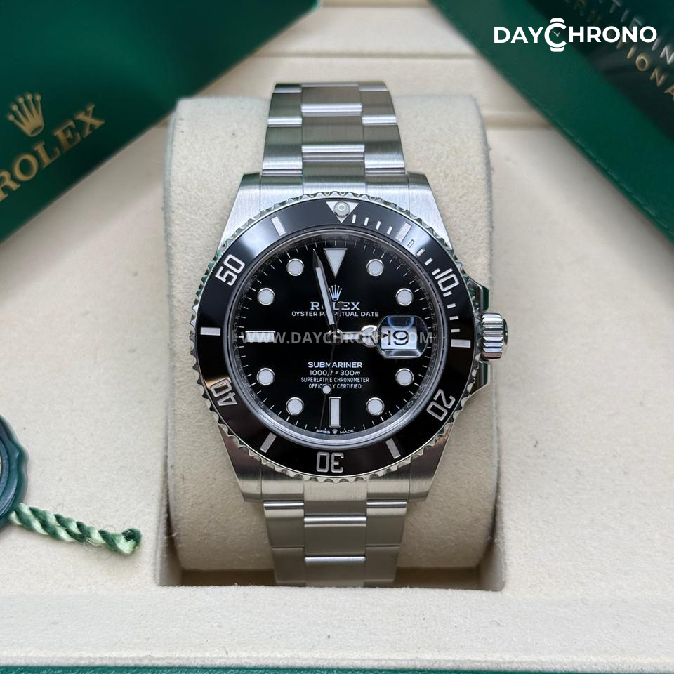 Rolex Submariner Date Black Dial Oyster Full Set