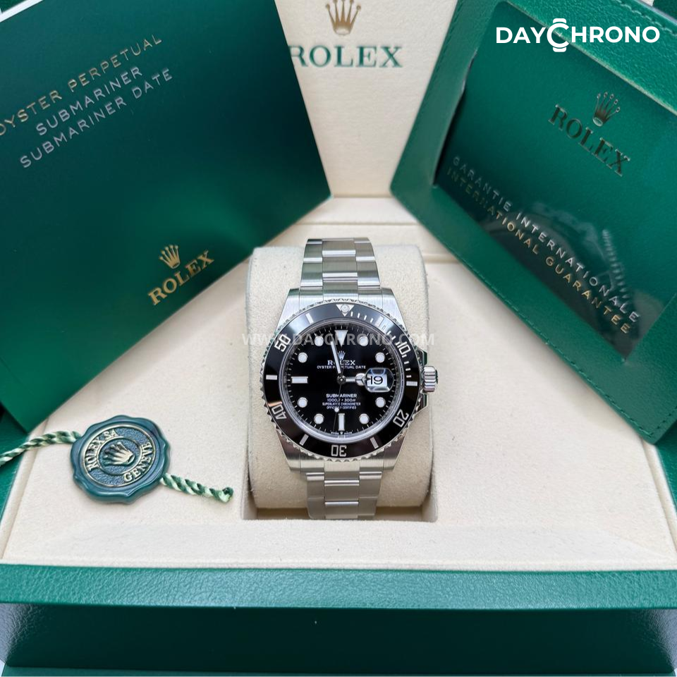 Rolex Submariner Date Black Dial Oyster Full Set